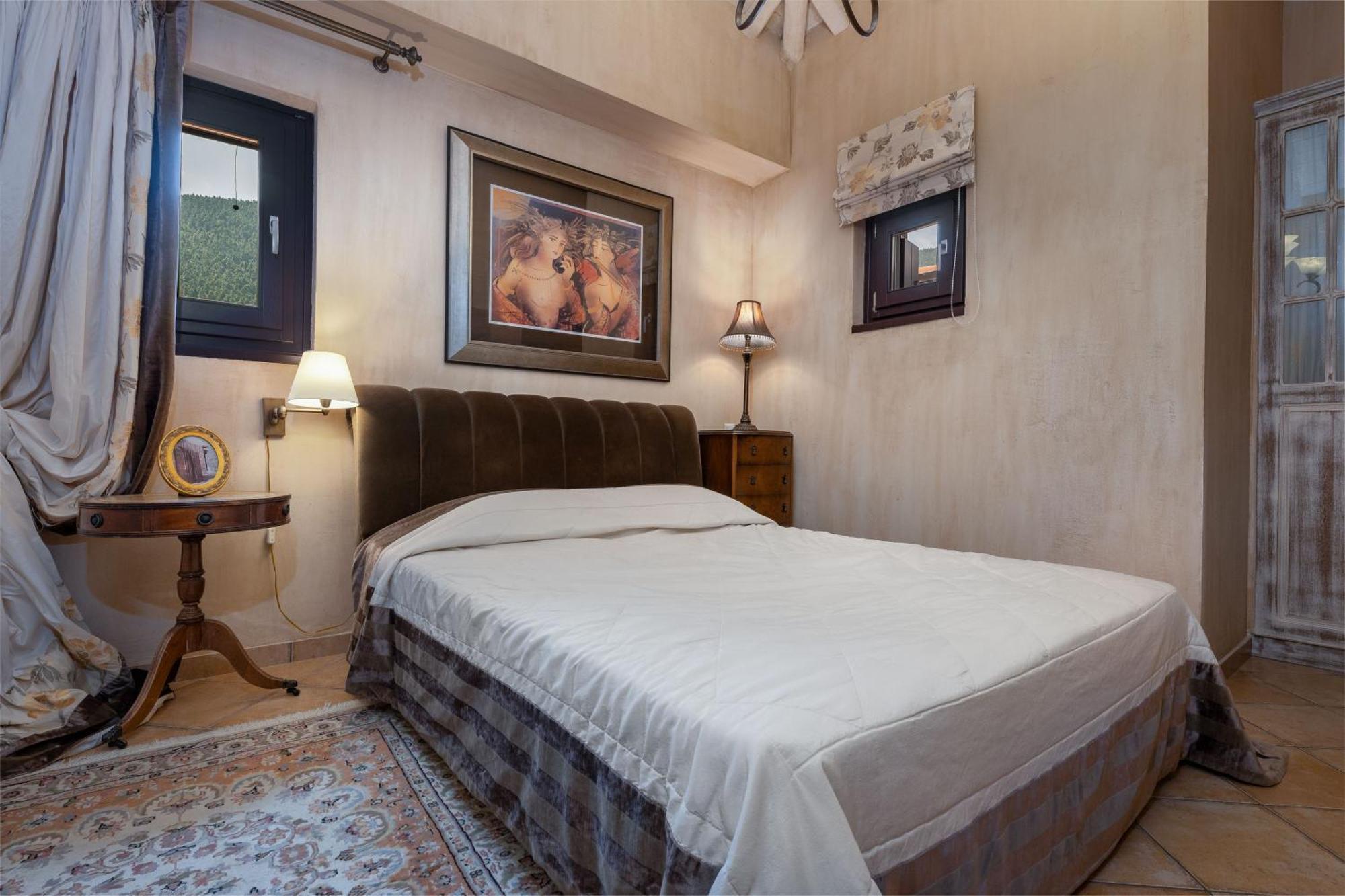 Ostra Menalon Luxury Suites Kardharás Habitación foto